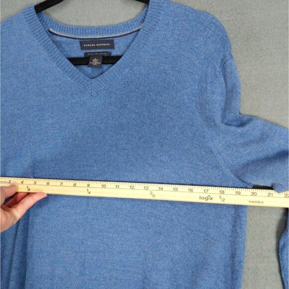 BANANA REPUBLIC Mens SZ L 100% Extra‎ Fine Merino Wool Baby Blue Knit V-Neck - Picture 5 of 8